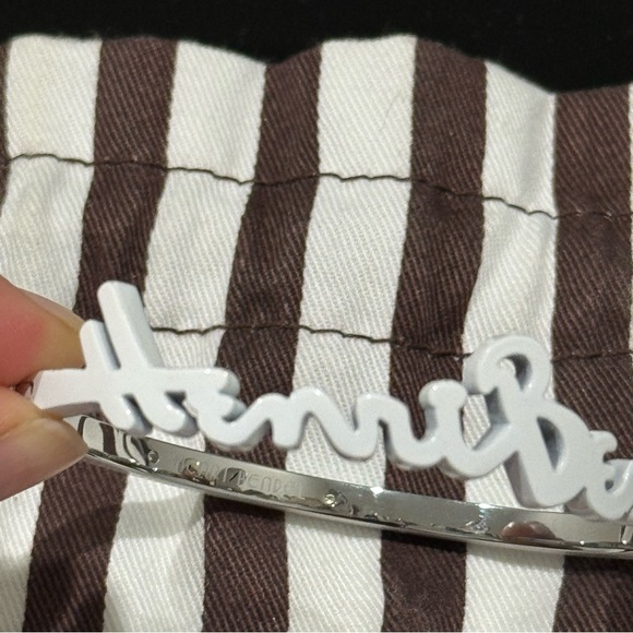 Henri‎ Bendel Skinny Script White Bangle Bracelet - Picture 2 of 13